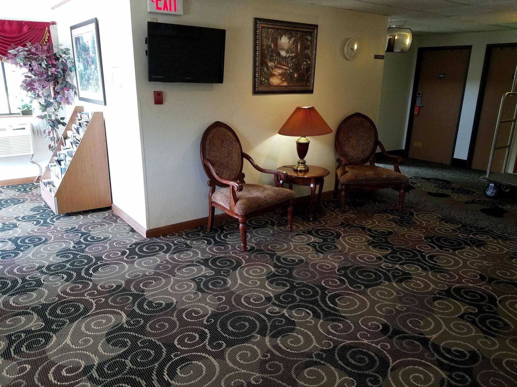 Auburn Inn Εξωτερικό φωτογραφία